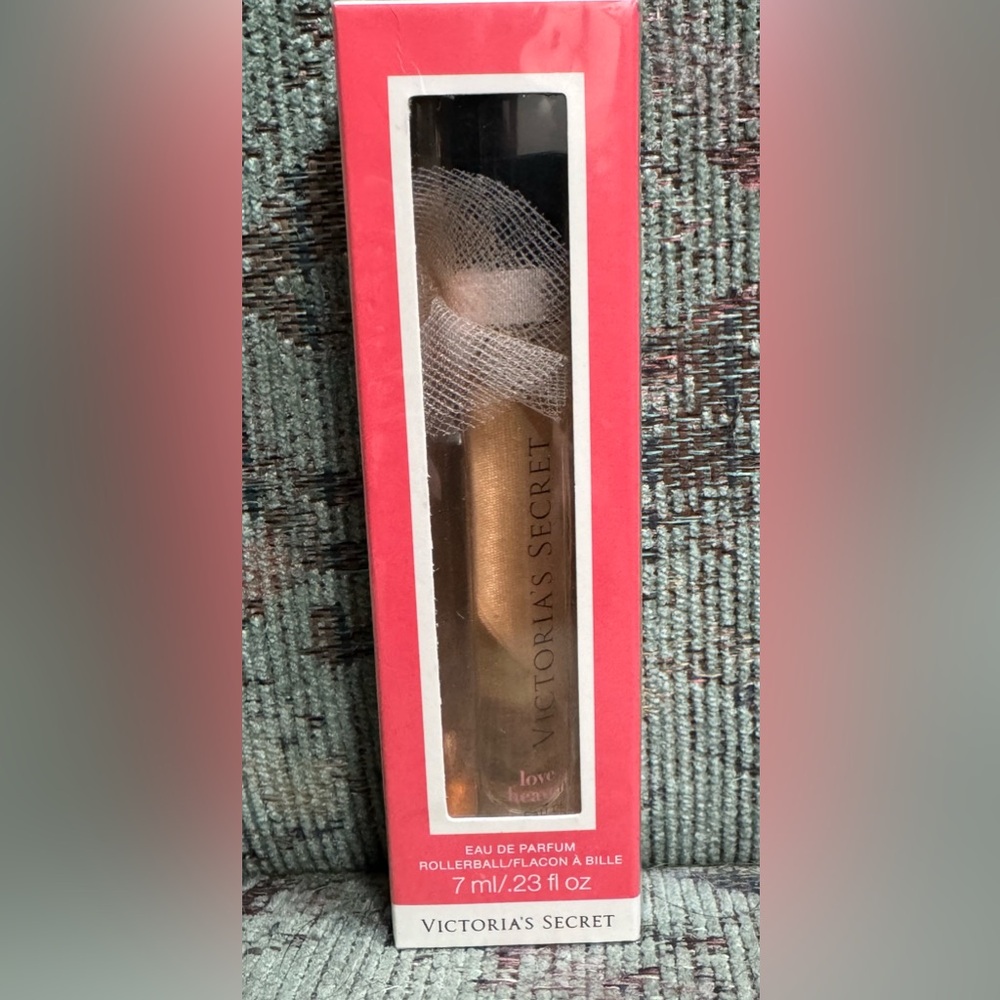 NEW SEALED LOVE IS HEAVENLY PERFUME TRAVEL ROLLERBALL VICTORIA SECRET